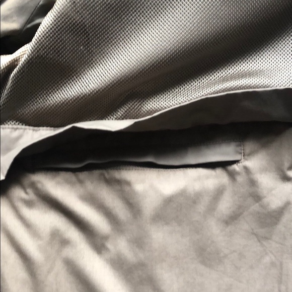 Harry Rosen Trench Coat - Picture 5 of 12